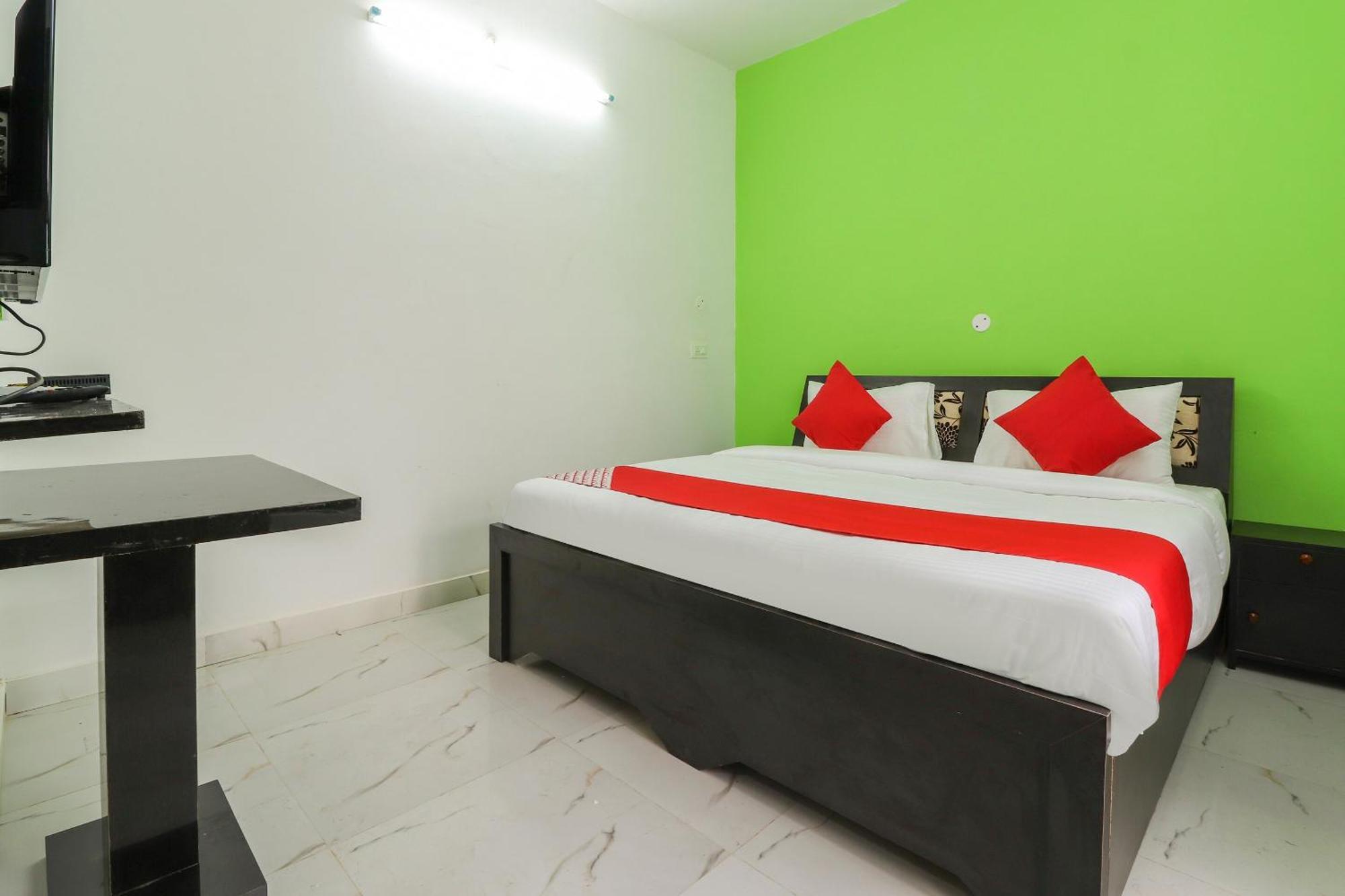 Collection O Vedanta Residency Hotel Lucknow Buitenkant foto